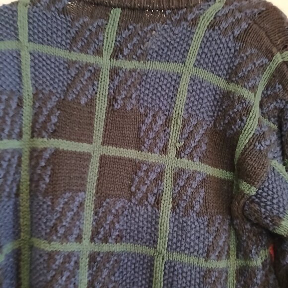 Handknit Metropolitan Woman Sweater - Picture 5 of 13
